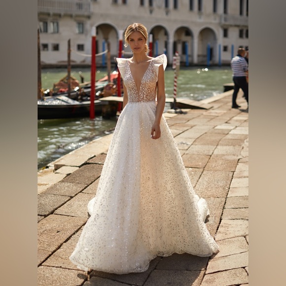 Dresses & Skirts - beautiful and elegant wedding dress. 
Original price: $2740.25
Style: Helen